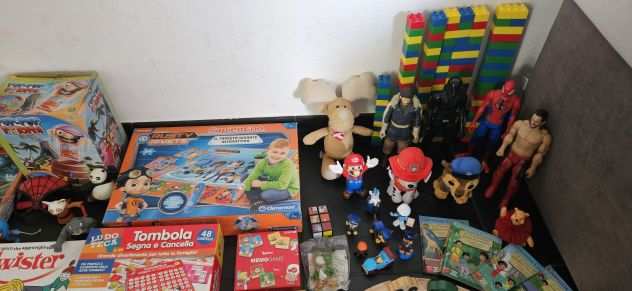 Lotto giocattoli per bambino anni 3