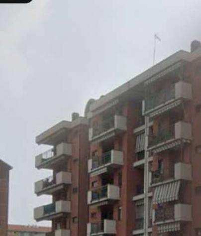 LP233923 - Garage situati a Torino