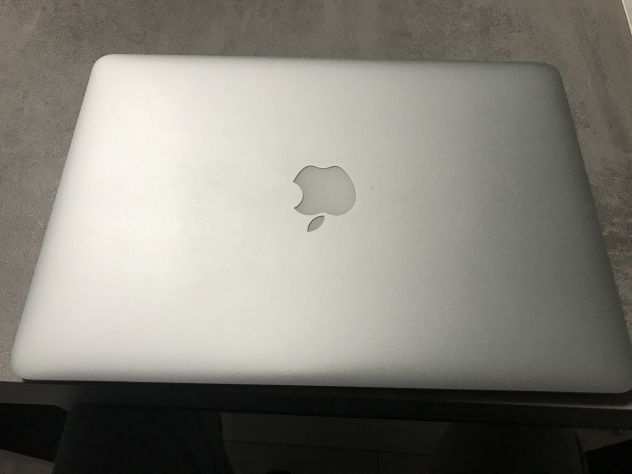 MacBook