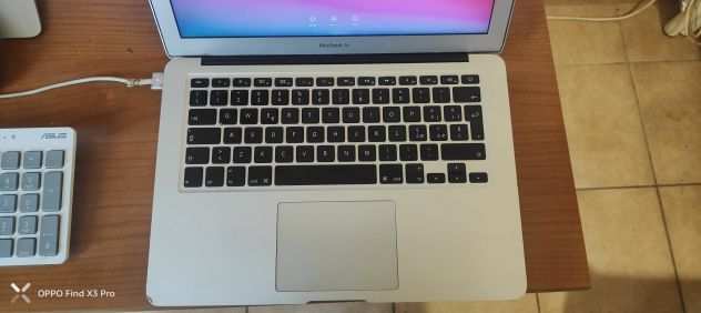 Macbook Air A1466 SSD Disco 128gb RAM 8GB Max OS Monterey