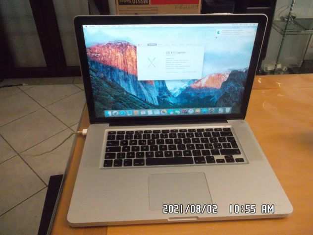 MACBOOK PRO 15 SCHERMO 15.4 POLLICI INTEL DUAL CORE PROCESSOR 4GB RAM E 500G