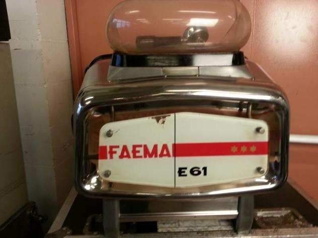Macchina caffe Faema E61
