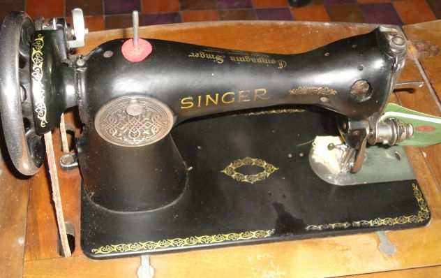 Macchina da cucire Singer vintage