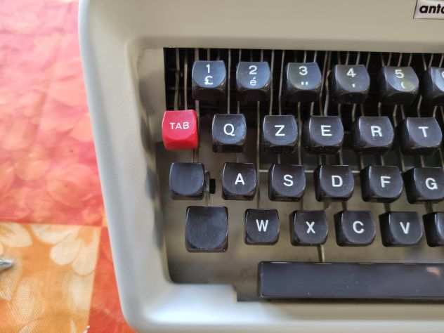 macchina da scrivere ANTARES COMPACT 360
