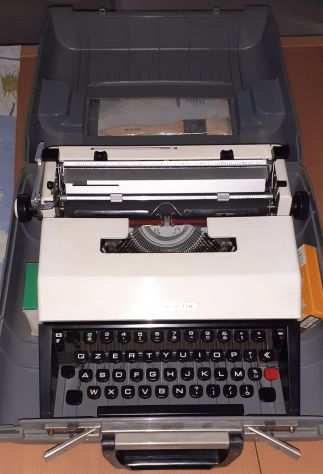 Macchina da scrivere Olivetti Underwood 450 anni 60