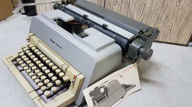 Macchina da scrivere Olivetti vintage anni 60 - Linea 98