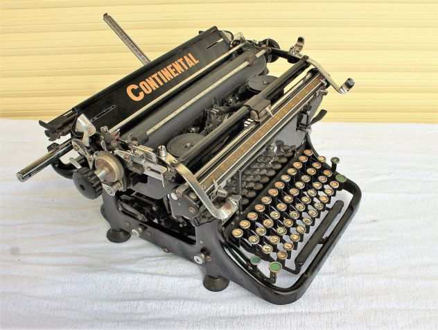 Macchina da scrivere quotContinental - Standardquot degli anni 30