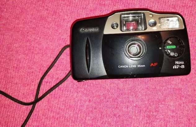 Macchina fotografica Canon Prima AF-8 per rullini 35mm.