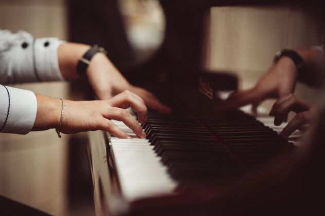 Maestro laureato per lezioni di pianoforte domiciliari a Corsico