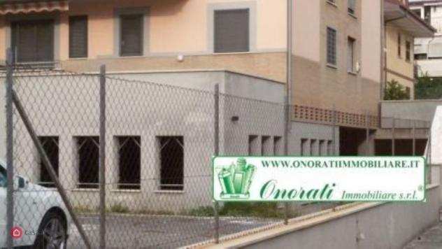 Magazzino di 470mq a Guidonia Montecelio