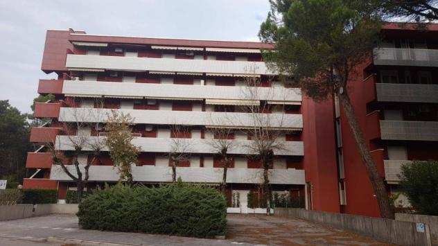 Magazzino in vendita a Lignano Sabbiadoro - 1 locale 11mq