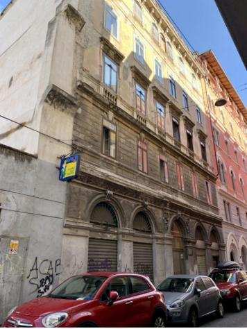 Magazzino in vendita a Trieste - 1 locale 106mq