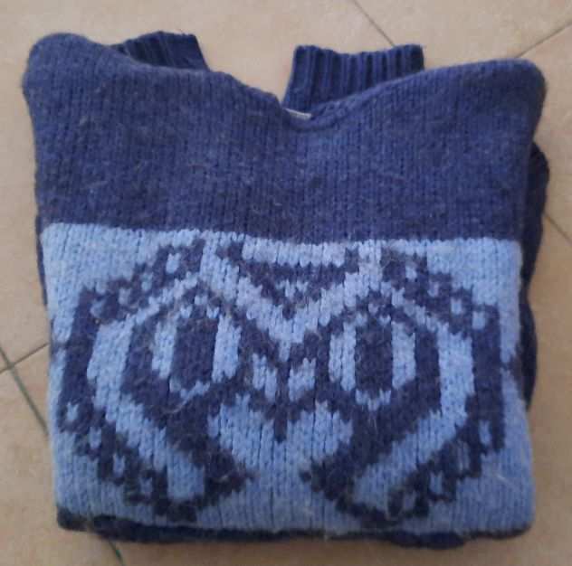 Maglione lana con cappuccio