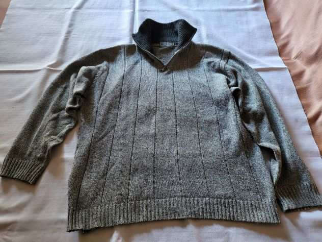 Maglione Uomo con collo a V