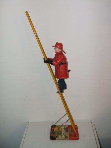 Mar Toys - Pompiere sale la scala - 1960-1969 - Stati Uniti