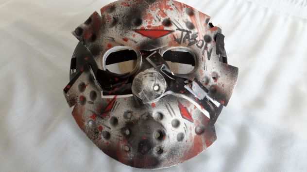 Maschera JASON interamente fatta a mano