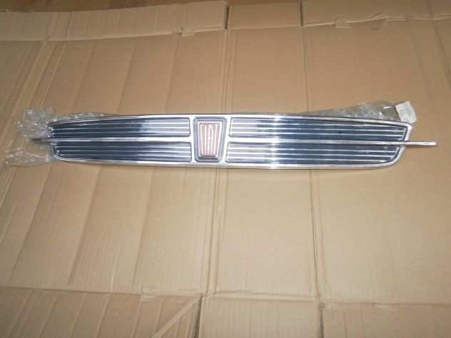 Mascherina calandra anteriore Fiat 850 Special Front grill Fiat 850 Special