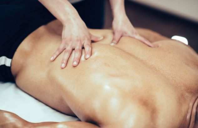 MASSAGGI RELAX, CORPO A CORPO DA UOMO A UOMO