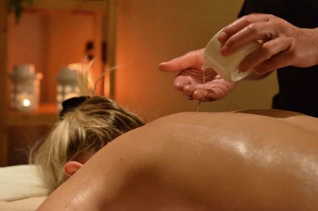 Massaggi relax gratuiti per signora