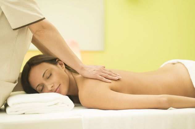 massaggio emozionale per signora
