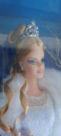 Mattel - Bambola Barbie 2003 Barbie Holiday Visions Magia delle Feste Prima della Serie Edizione Speciale - 2000-2010 - Cina