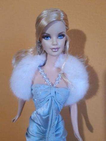 Mattel - Bambola Barbie BARBIE i Dream Of Winter - 2000-2010