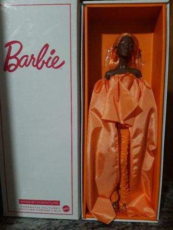 Mattel - Bambola Barbie Chromatic Couture Doll - Mattel - 2020 - Indonesia