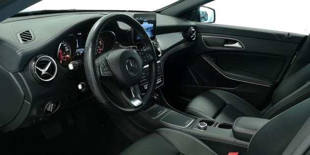 Mercedes-Benz CLA Shooting Brake 200 d Night Edition auto
