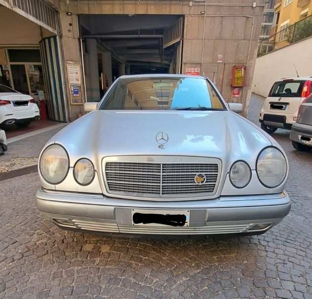 Mercedes-Benz E 200 Classe E - W210 Berlina Elegance