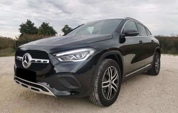 Mercedes-Benz GLA 200 D - 2021