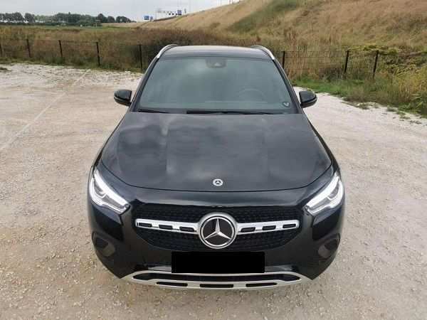 Mercedes-Benz GLA 200 D - 2021