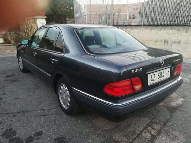 MERCEDES Classe E (WS210) - 1998