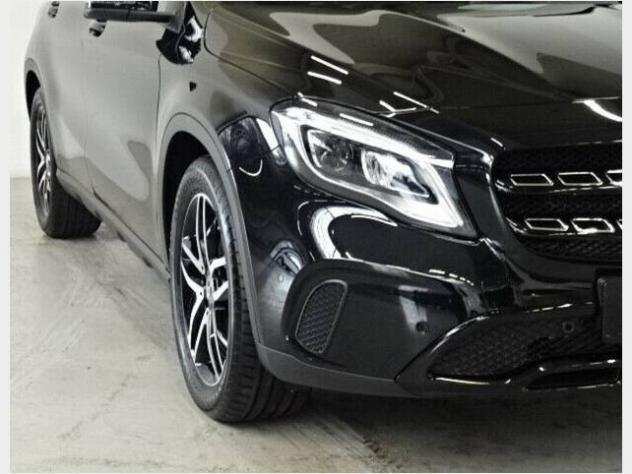 Mercedes Classe GLA (X156) 250 Urbano 18 7G LED All Black 2019