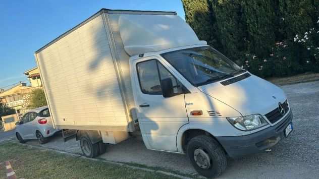 Mercedes sprinter 416 cdi 156cv con furgonatura in lega