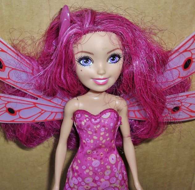 MIA AND ME DOLL BAMBOLA BARBIE 2013 MIA DISNEY MATTEL 22 CM DA COLLEZIONE