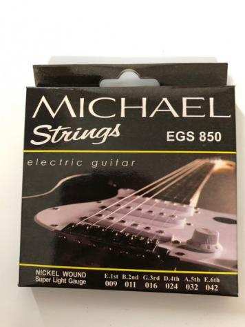 MICHAEL STRINGS - 60 mute Egs 850 942 Super Light Gauge - Chitarra elettrica