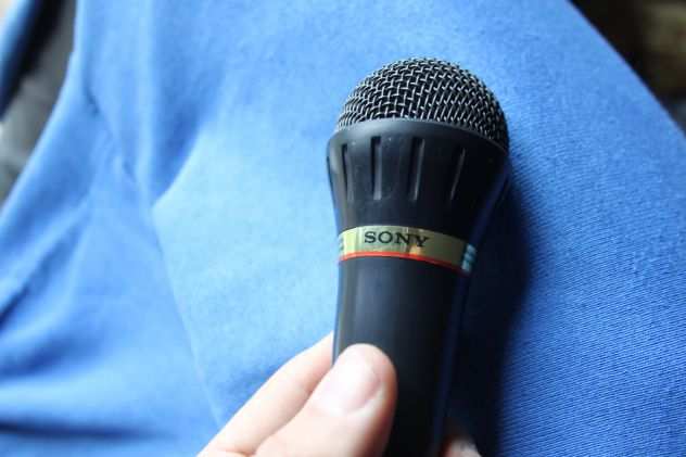 Microfono con filo lungo SONY F V-5 da Karaoke usato funzionante ottimo