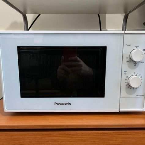 Microonde Panasonic con grill 20 litri
