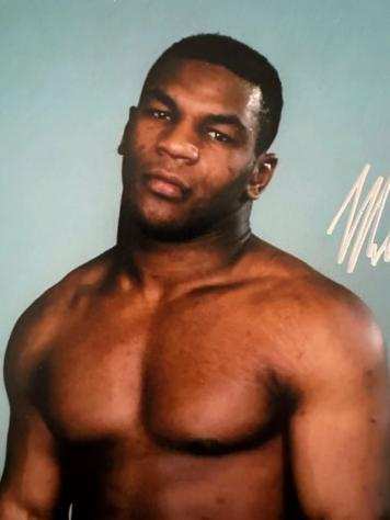 Mike Tyson - Foto autografata