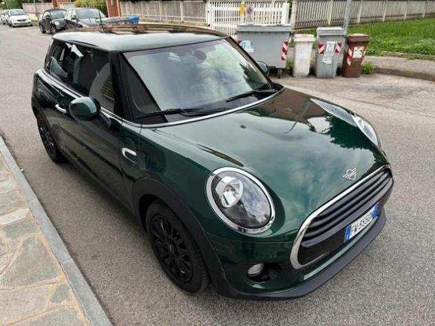 MINI Cooper D 1.5 Cooper D Business automatico rif. 21448789