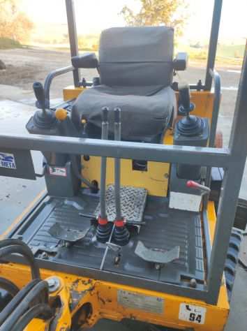 MINI ESCAVATORE JCB 80.16