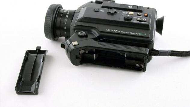 Minolta XL-sound 64 Super 8mm film camera in black XL64 Cinepresa