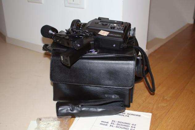 Minolta XL-sound 64 Super 8mm film camera in black XL64  mic and original bag Cinepresa