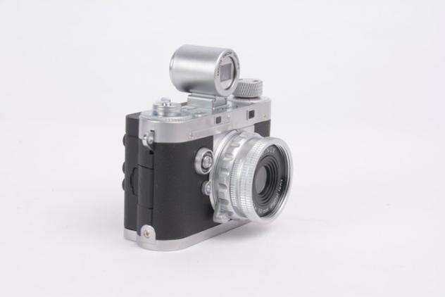 Minox replica digitale Leica