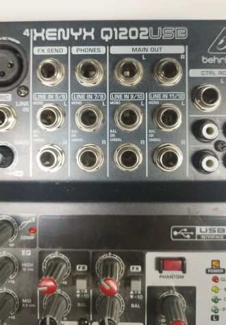 Mixer Behringer Q1202 USB