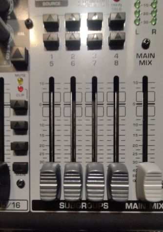 Mixer Behringer X2442 USB