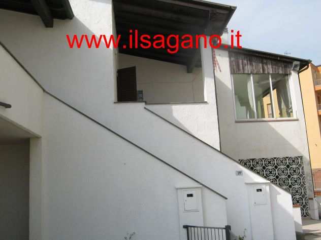 MMaggio  Giugno Villetta su due livelli a Lido Scacchi 15-286 -1405-