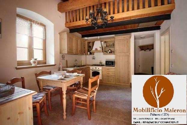 Mobili Rustici Country Cucine Rustiche in Legno Massello Nuove Prezzo Fabbrica