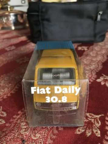 Modellino vintage Fiat daily 30.8 schoolbus