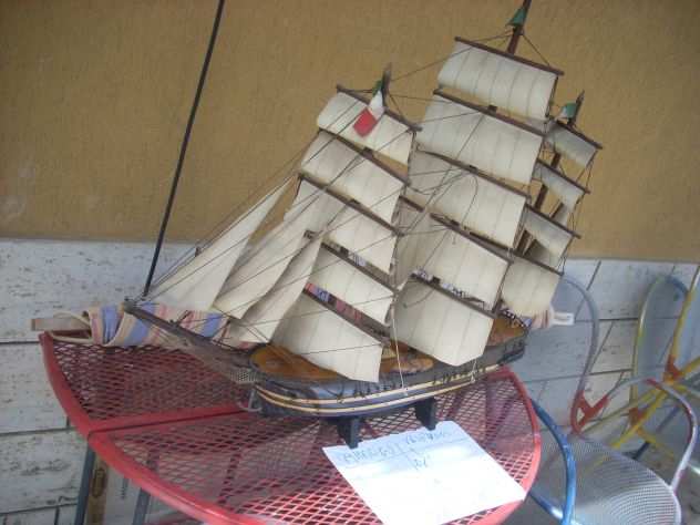 modello barca in legno